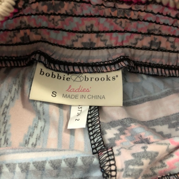 Aztec shorts - Picture 2 of 2